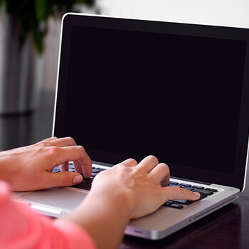 Jak wybrać PLC: porównanie marek, modeli i kryteriów doboru